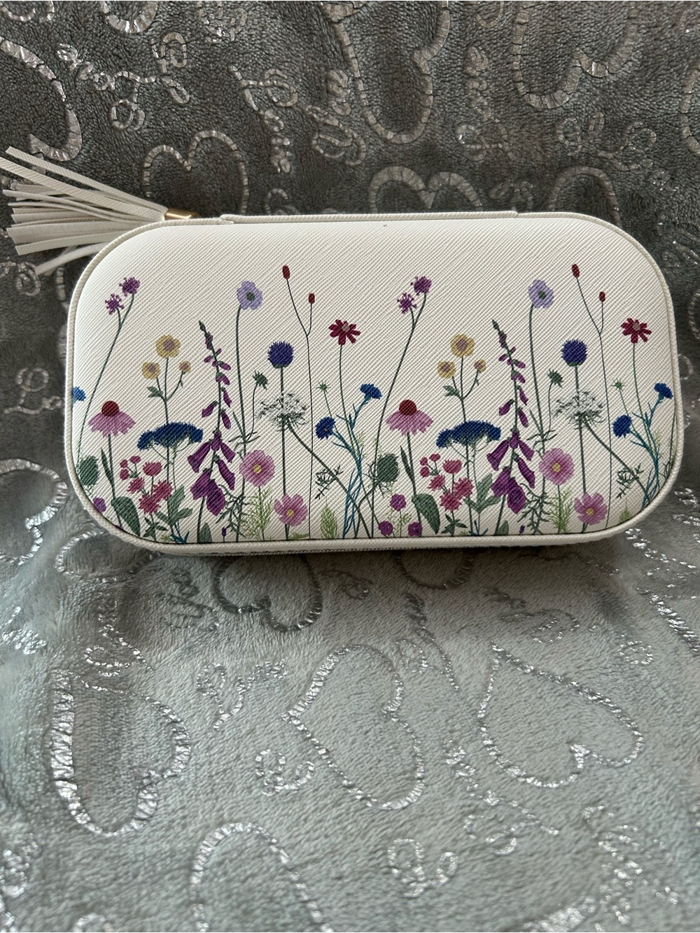 NEW Cupcakes & Cashmere at Home, Small, White, Zip Floral Jewelry Case w/Tassel